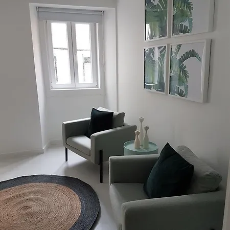 19inlisbon At Intendente Лісабон