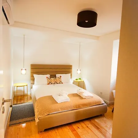 19inlisbon At Intendente Daire *